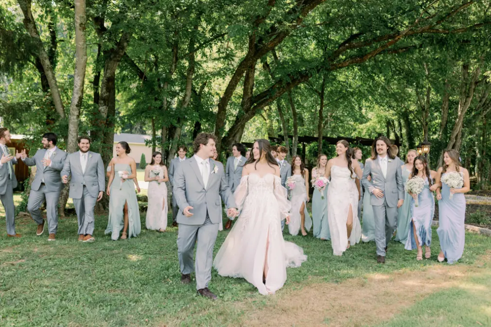 200 Weekend Weddings at The Lofton Venue 200 Weekend Weddings at The Lofton Venue