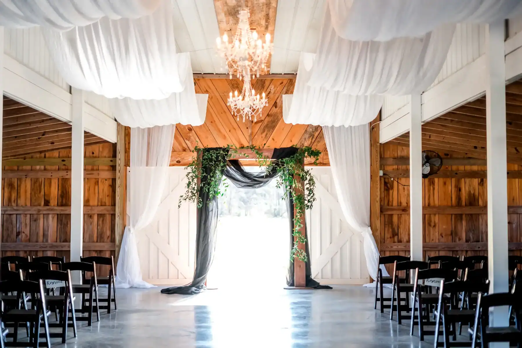 The Lofton Showcase 2026 Lauren Askew Photography Wedding Ceremony